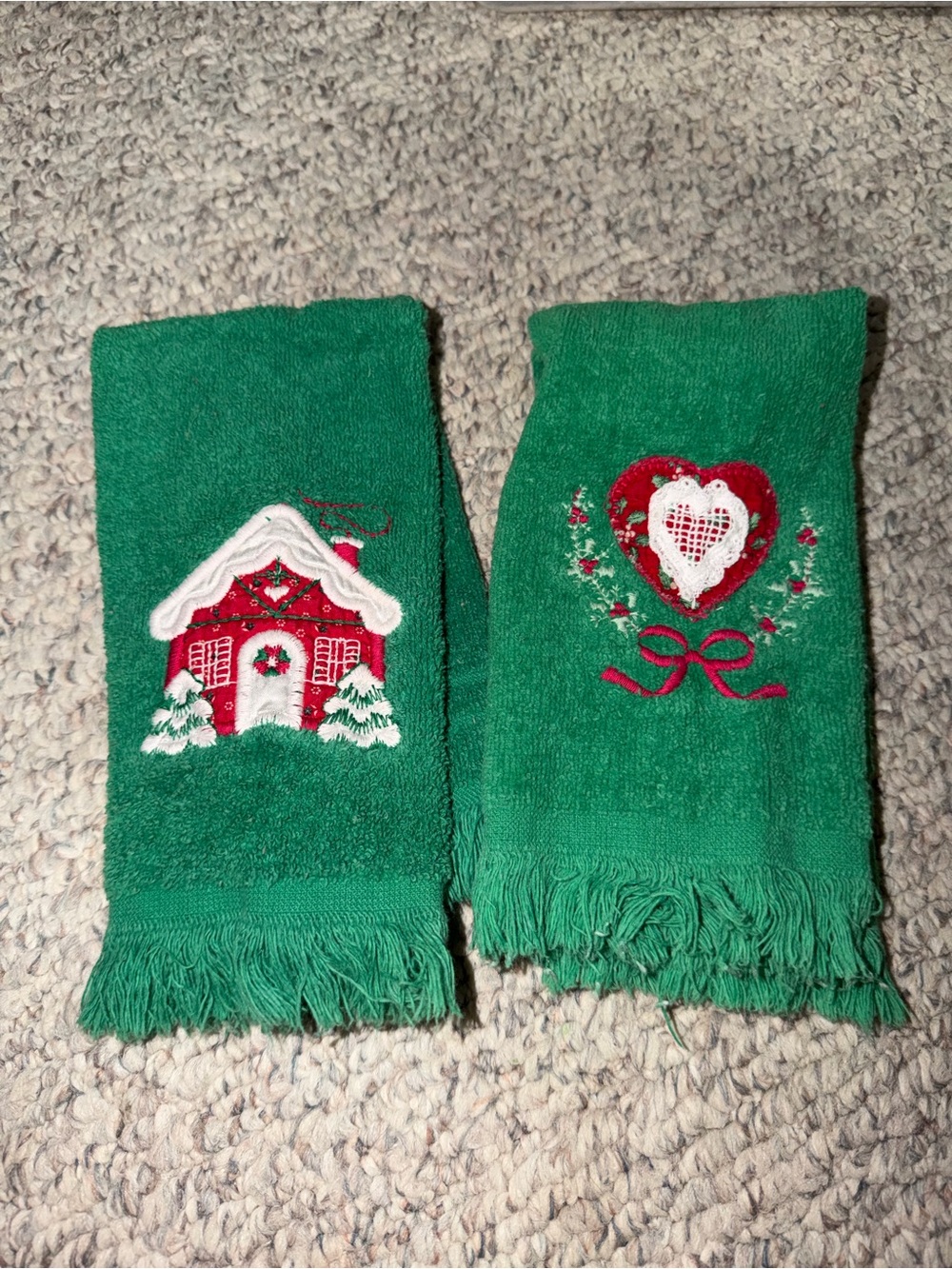 Vintage Christmas Holiday Embroidered tip Towels - wreath heart snow tree